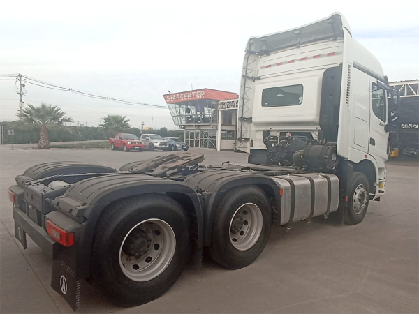Tracto 2550 - 6x4 - Imagen 3