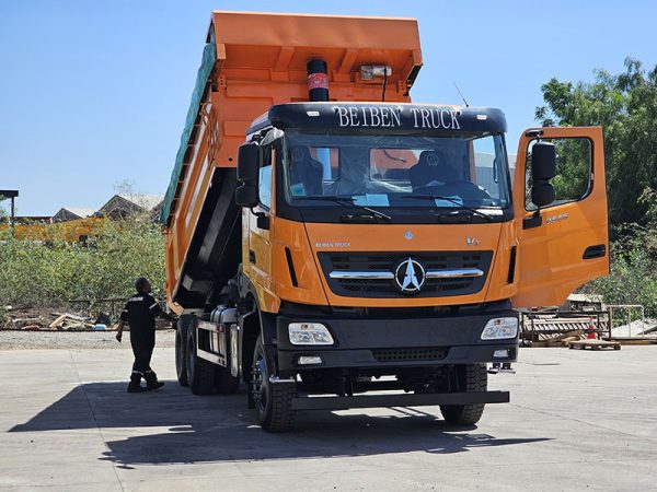 Tolva 2546 - 14m3 - 6x4 - Imagen 2