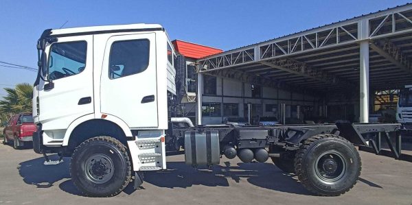 Chasis 1635 - 4x4 Doble Cabina - Imagen 3