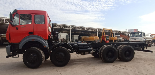 Chasis 4840 - 8x8 - Imagen 2