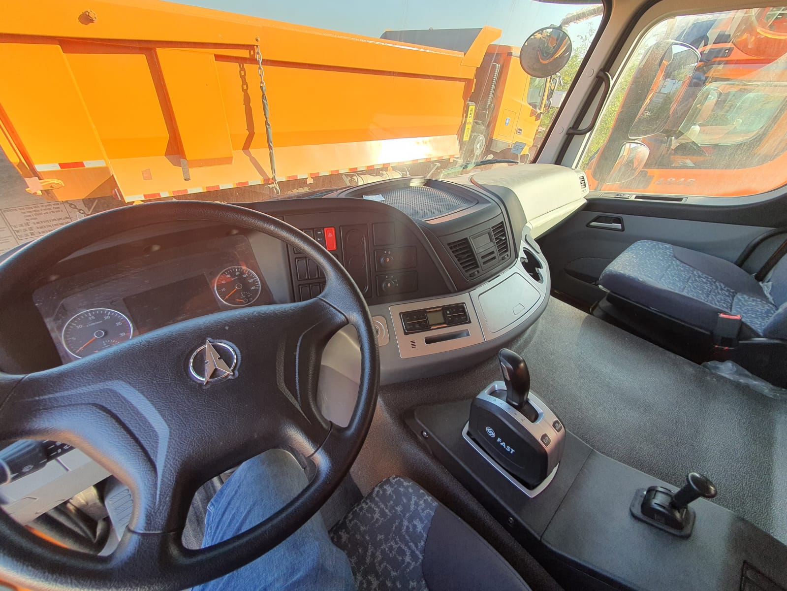 Tolva Mod.4850 V3 - 8x4 - 20m3 - AMT (2026) - Imagen 2